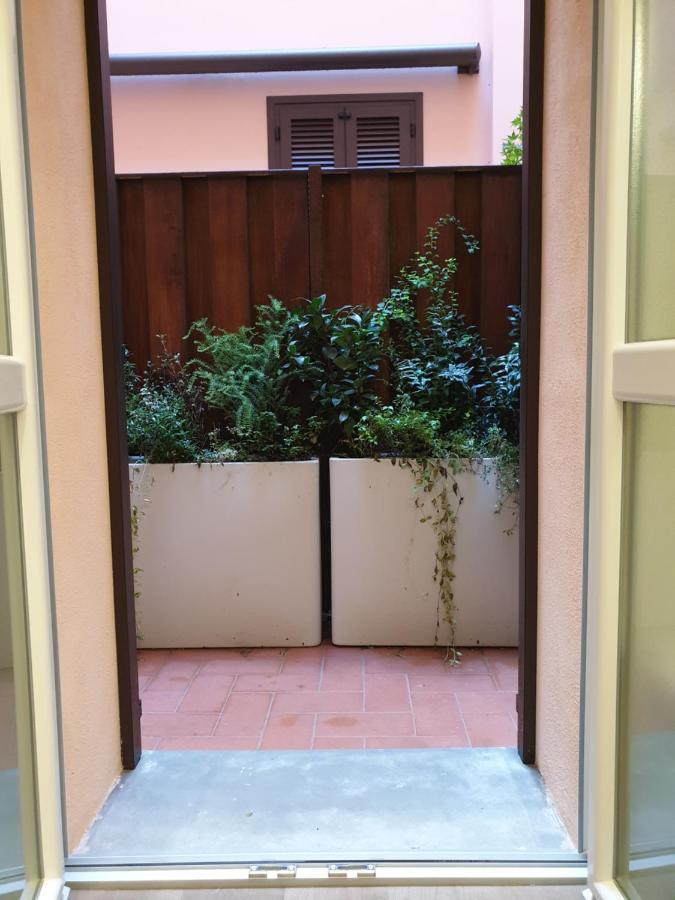Saint George And The Dragon Suite โบโลญญา ภายนอก รูปภาพ
