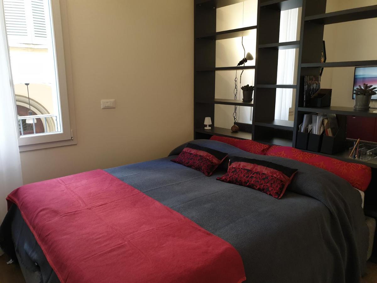 Saint George And The Dragon Suite โบโลญญา ภายนอก รูปภาพ